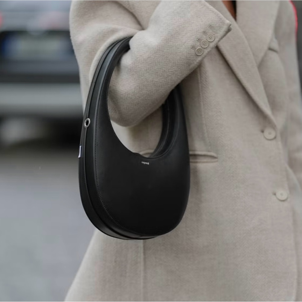 NEW Coperni Paris black Swipe bag as seen on Kendall Jenner - Picture 2 of 10